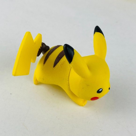 Pokemon Pikachu 2015 Nintendo Tomy Yellow Character Figure Toy Kids - Picture 2 of 4